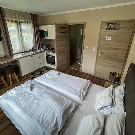 Nockalm Cottage Bad Kleinkirchheim Esterno foto